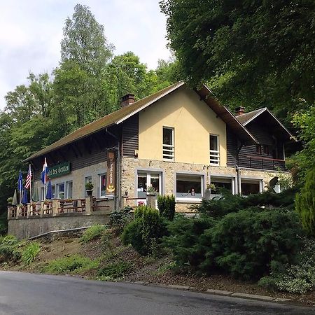 Hotel Chalet Des Grottes Hastière-Lavaux Exterior foto